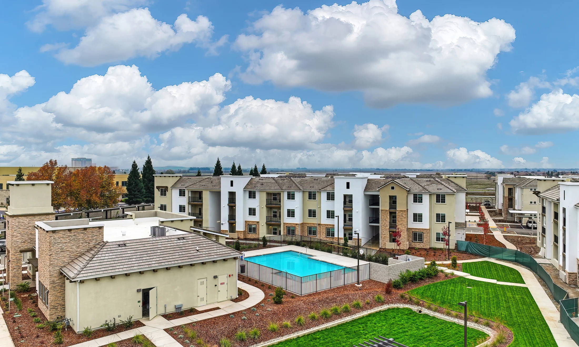 Commercial pool for apartment complex in Lincoln, CA