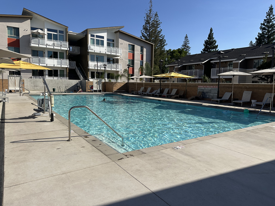 Commerical pool and spa in Folsom California for an apartment complex